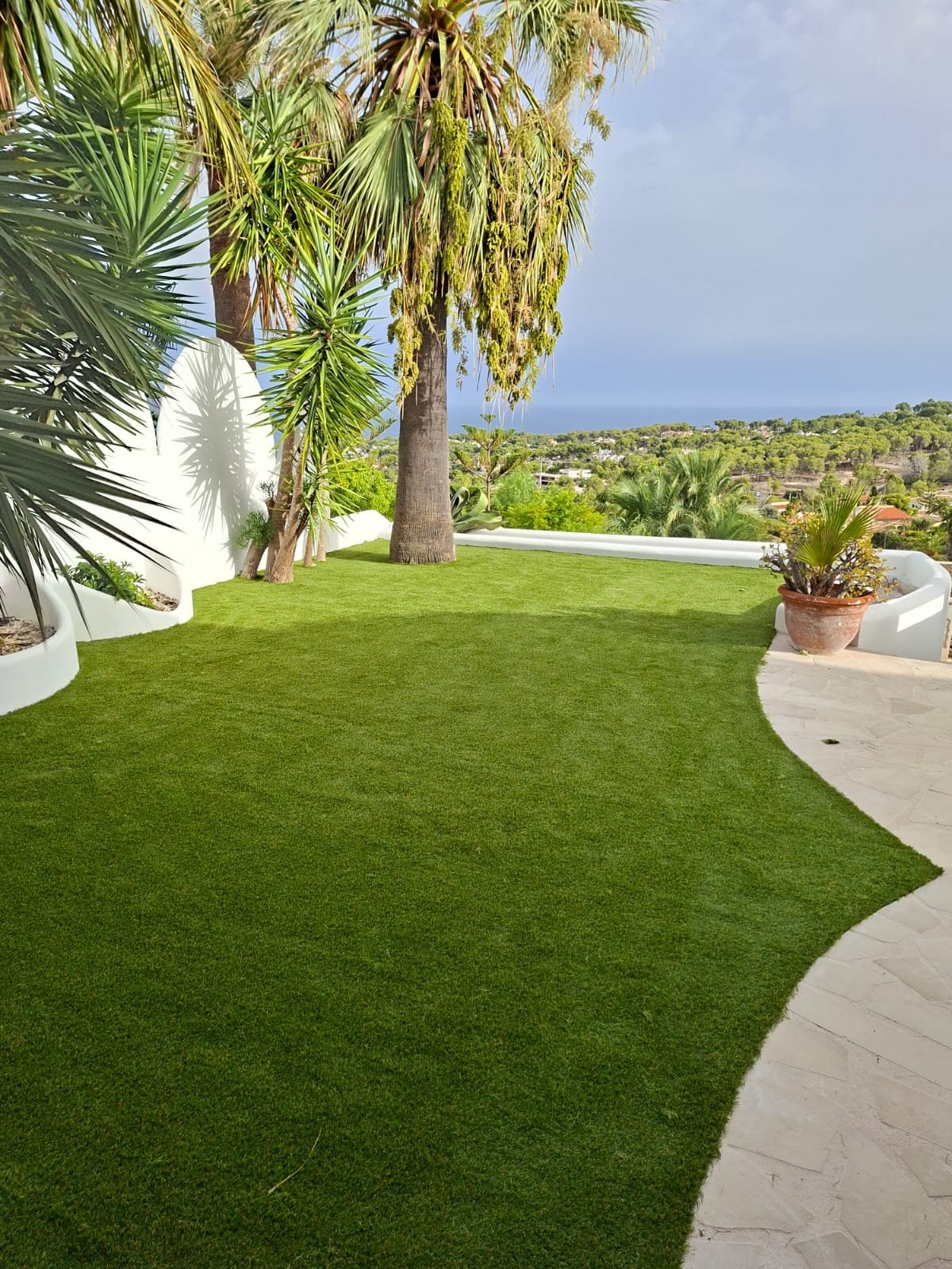 Artificial grass installation professional landscaping