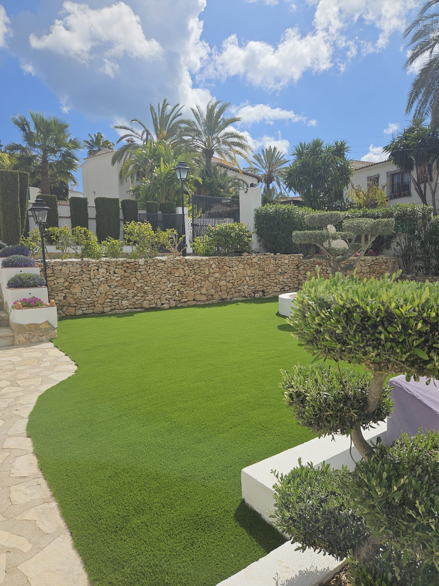 Costa Blanca garden transformed by premium artificial grass Spain